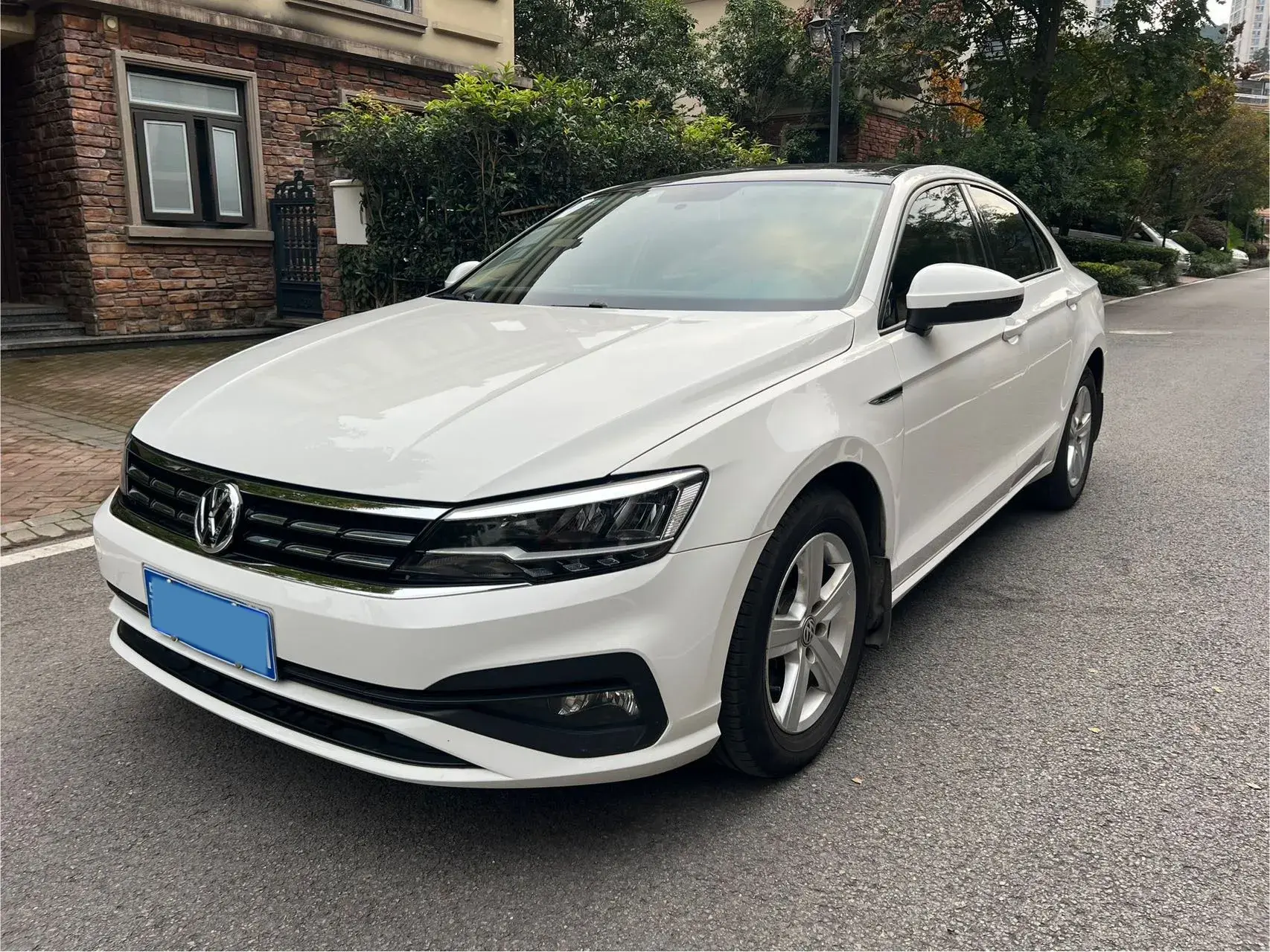 2019 VOLKSWAGEN LAMANDO view 1