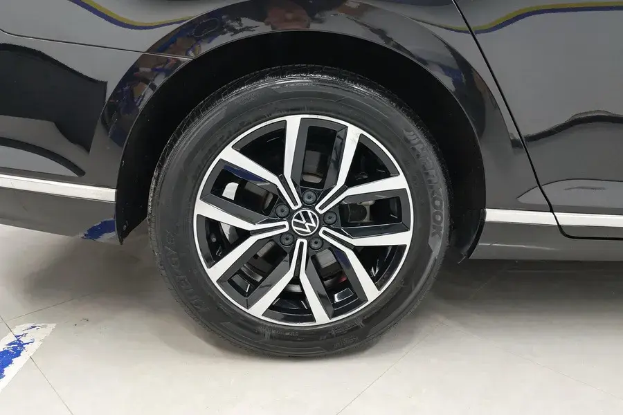 2020 VOLKSWAGEN MAGOTAN thumbnail 4