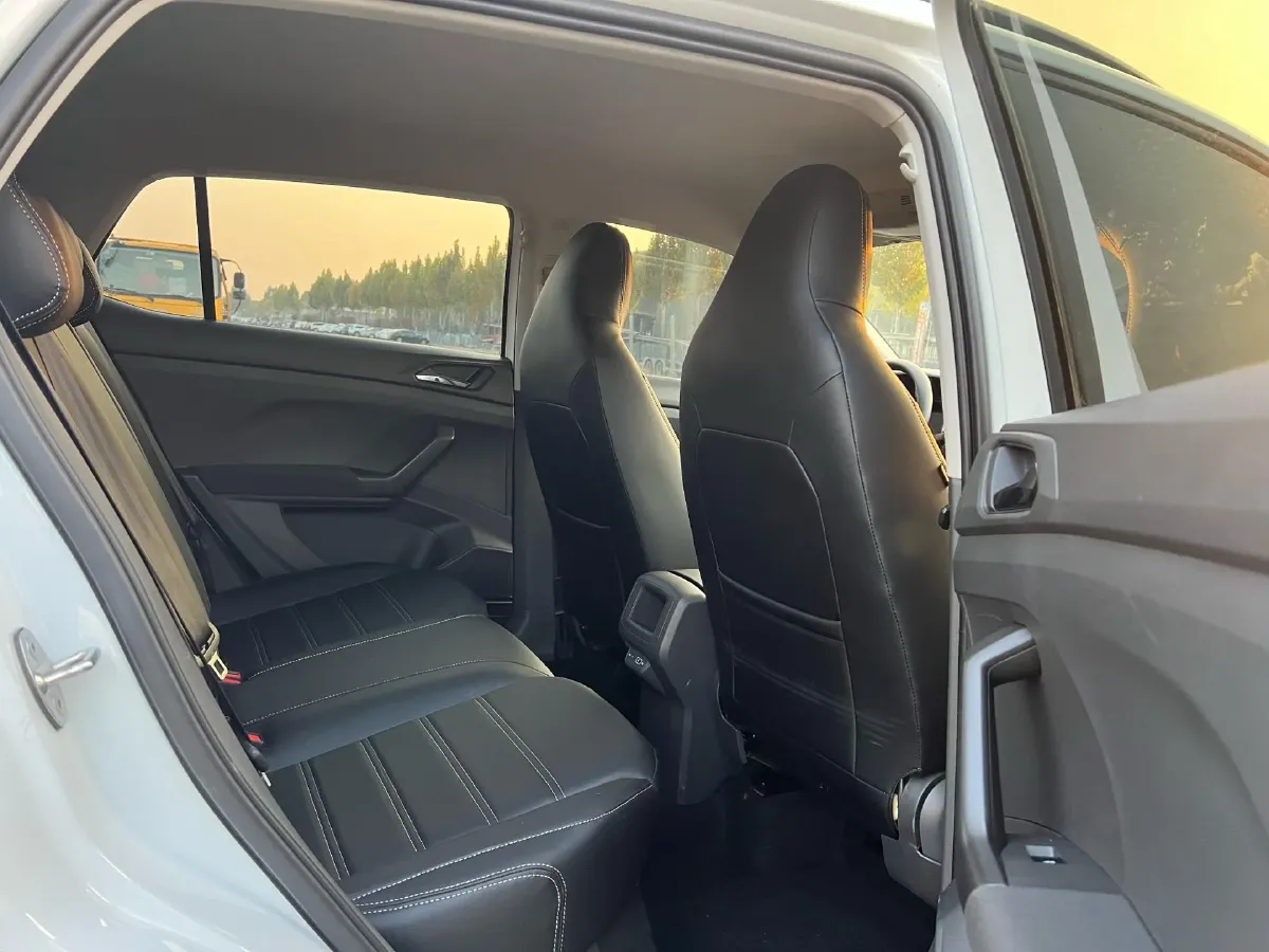 2023 Volkswagen T-Cross 1.5L 110HP L4 6AT,autocango,china used car exporter,china ev exporter,chinese used car exporter,chinese used ev exporter