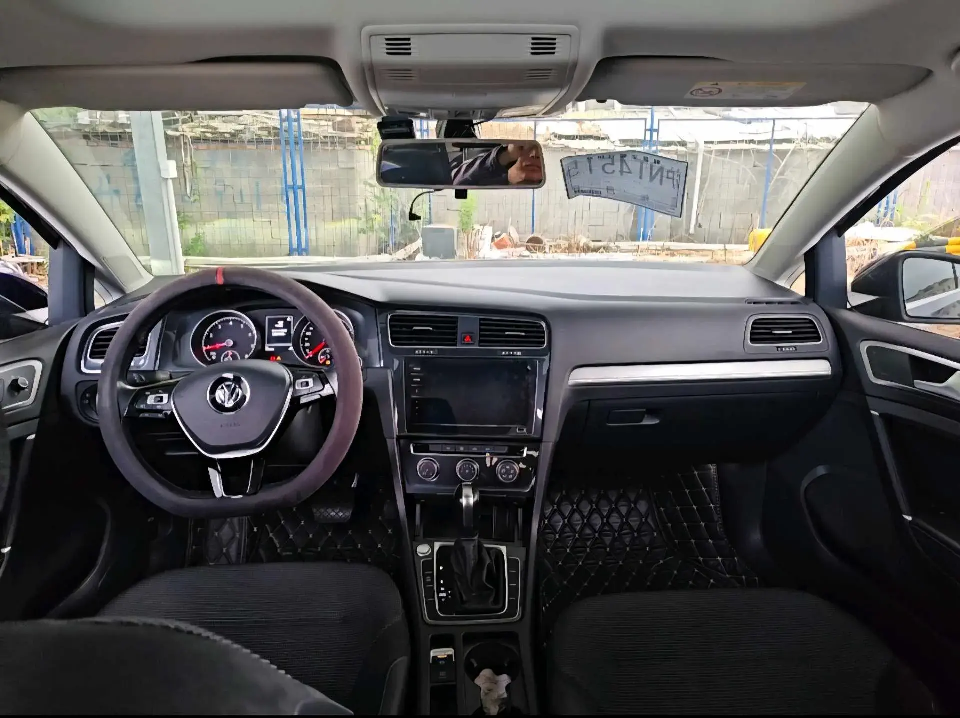 2020 VOLKSWAGEN GOLF thumbnail 4