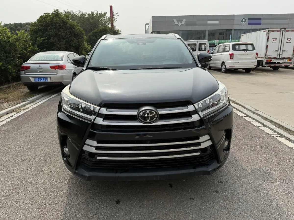2018 Toyota Highlander 2.0T 220HP L4 6AT,autocango,china used car exporter,china ev exporter,chinese used car exporter,chinese used ev exporter
