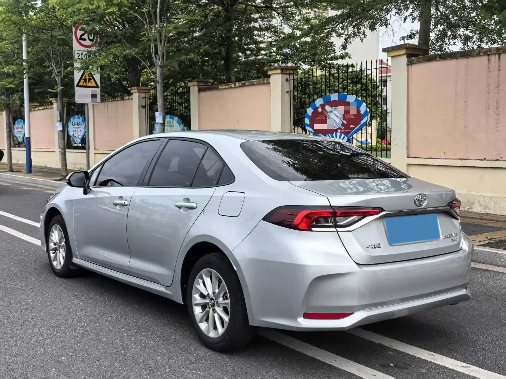 2021 TOYOTA COROLLA thumbnail 4