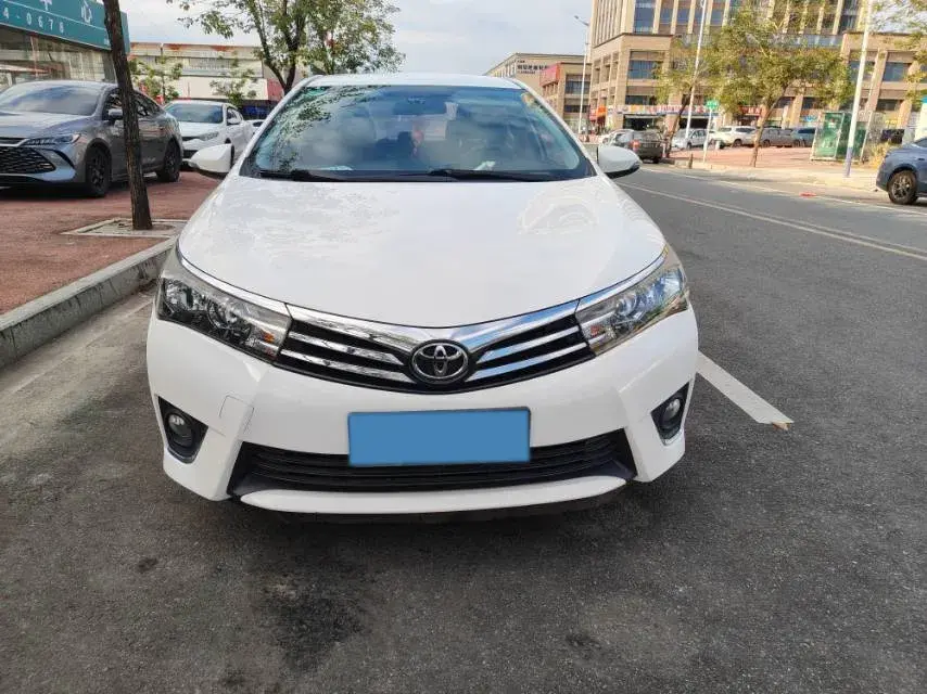 2017 TOYOTA COROLLA thumbnail 2