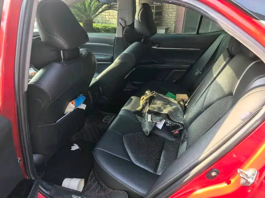 2019 TOYOTA CAMRY thumbnail 4
