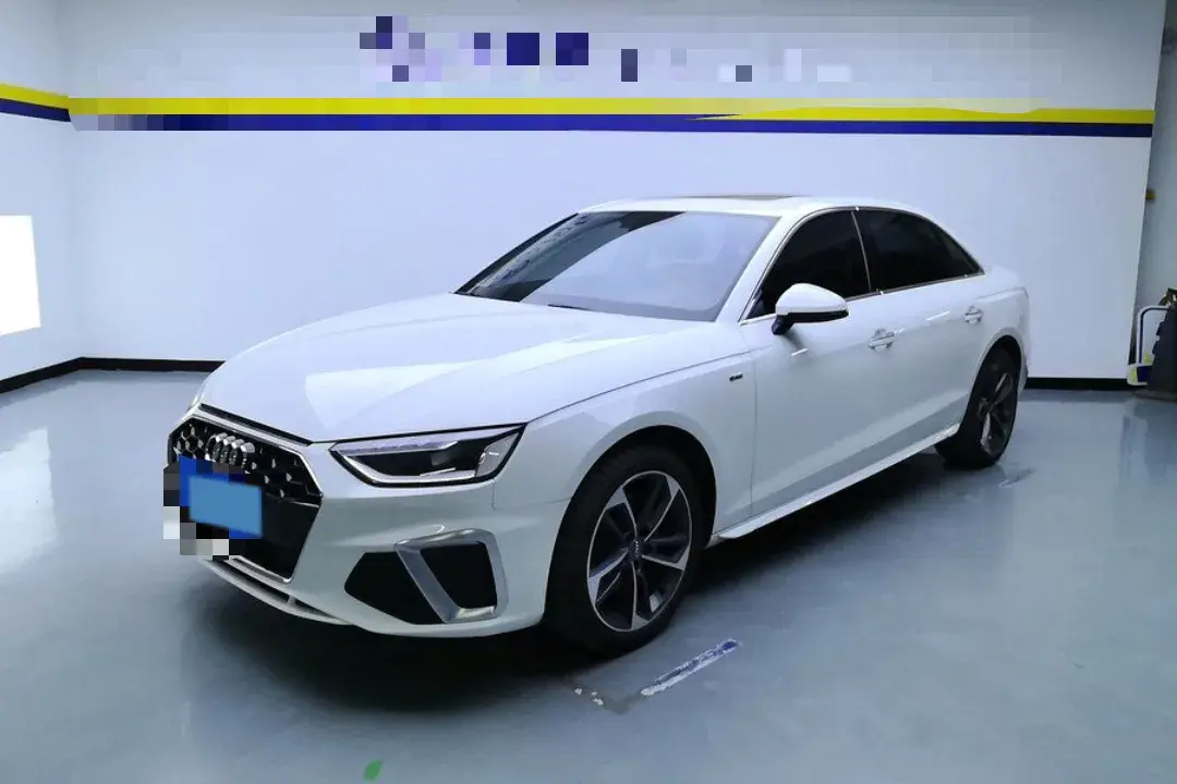 2020 AUDI A4L view 1