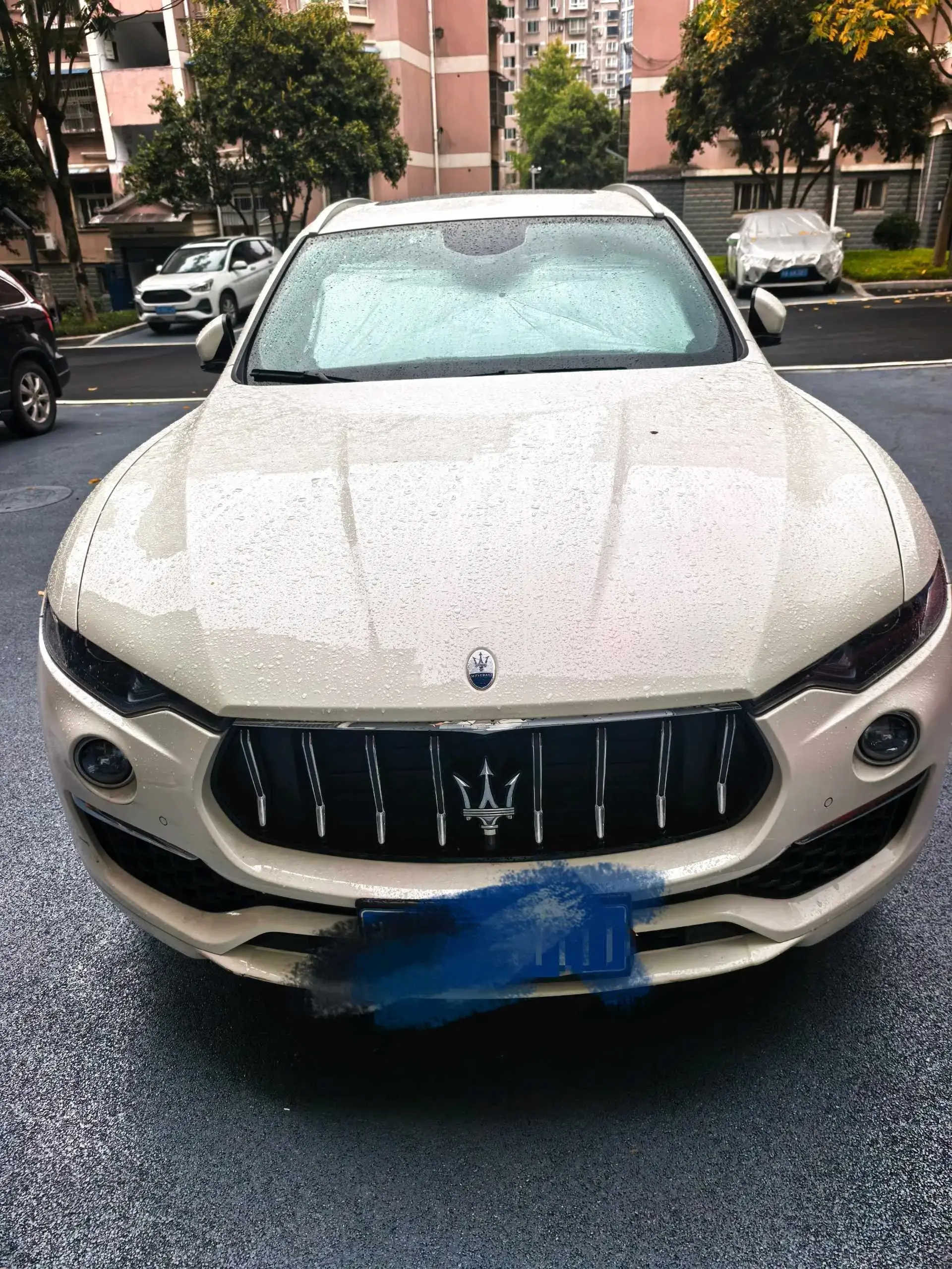 2022 MASERATI LEVANTE thumbnail 3