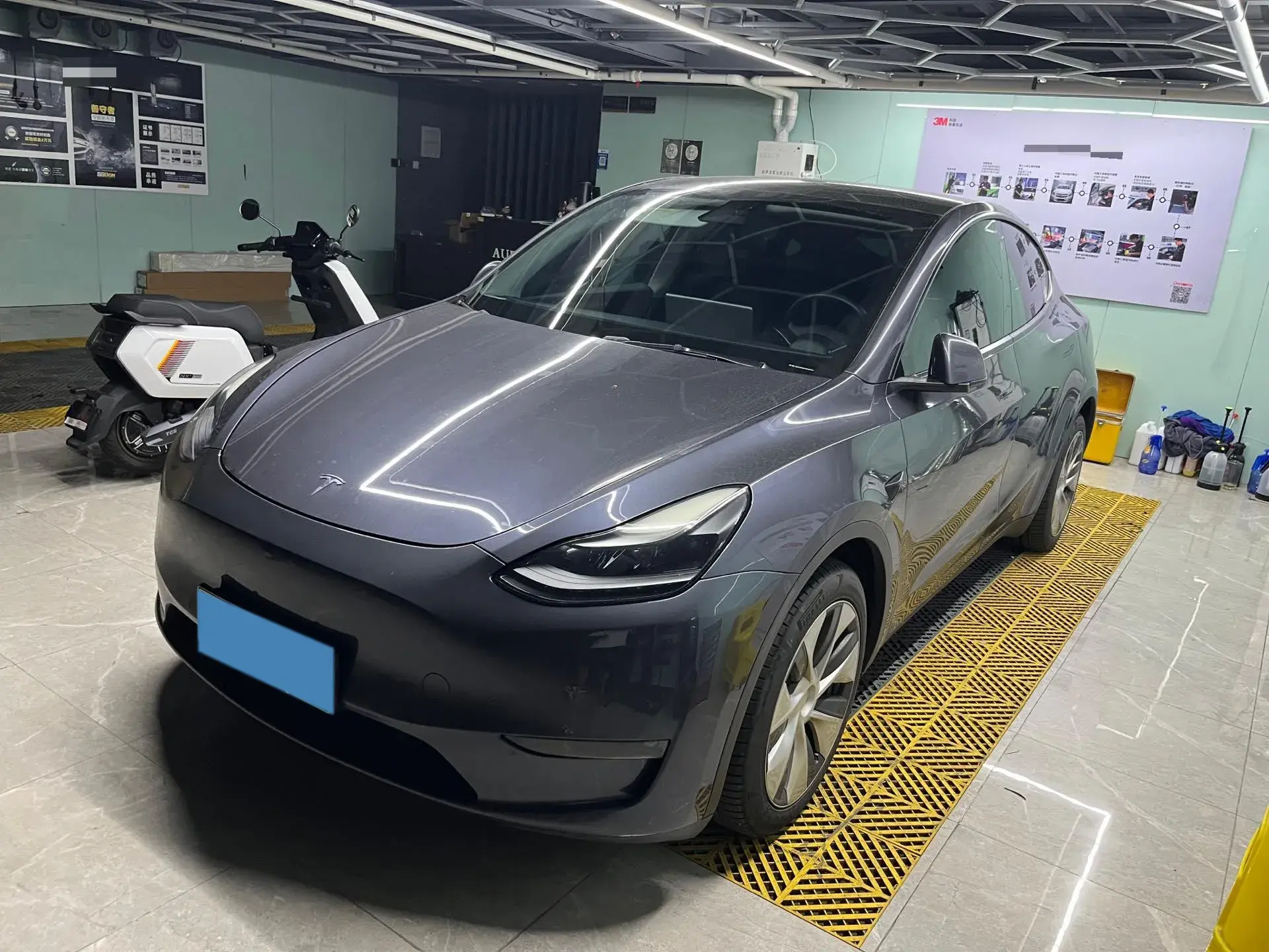 2021 TESLA MODEL view 1