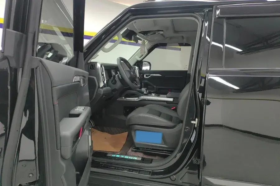 2023 JETOUR TRAVELLER thumbnail 4