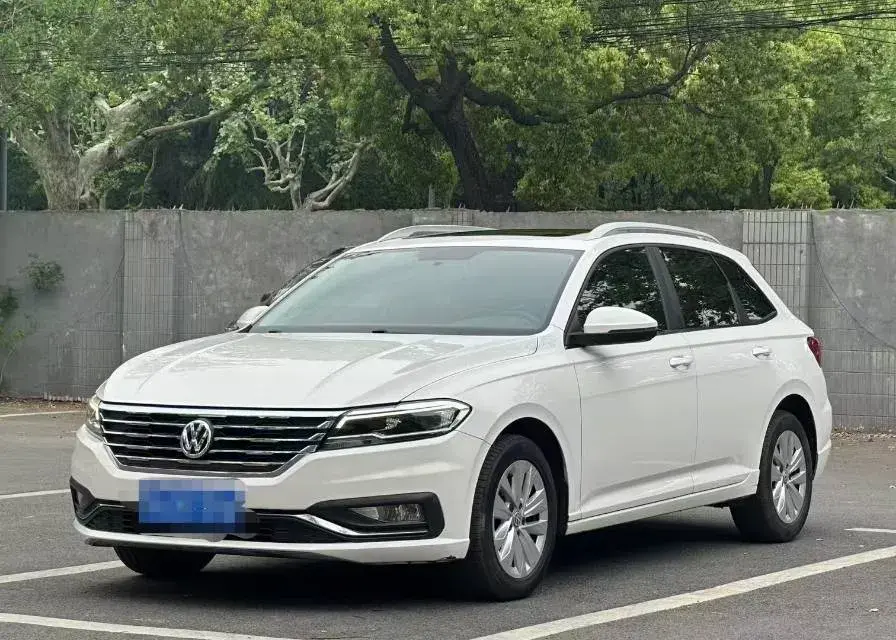 2019 VOLKSWAGEN LAVIDA view 1