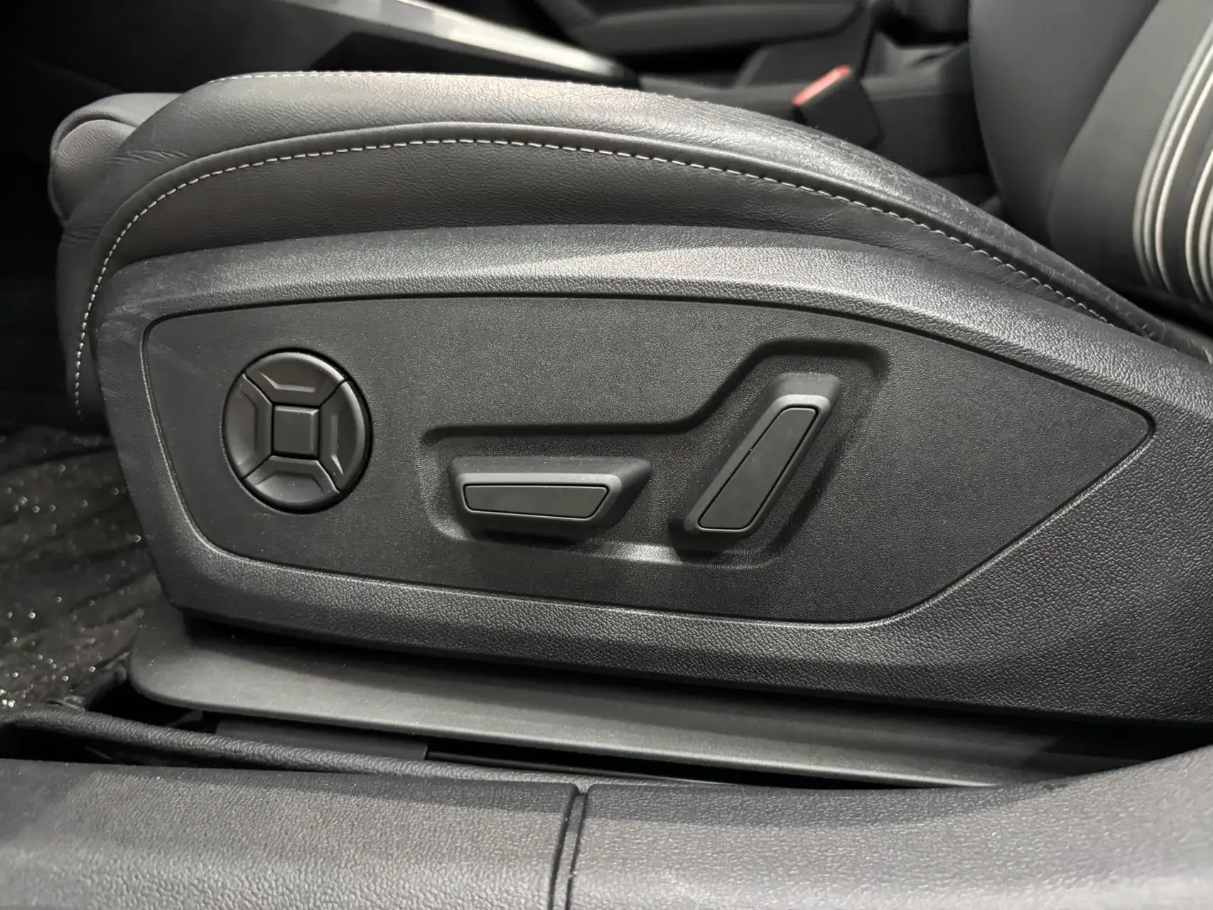 2021 AUDI A3 thumbnail 4