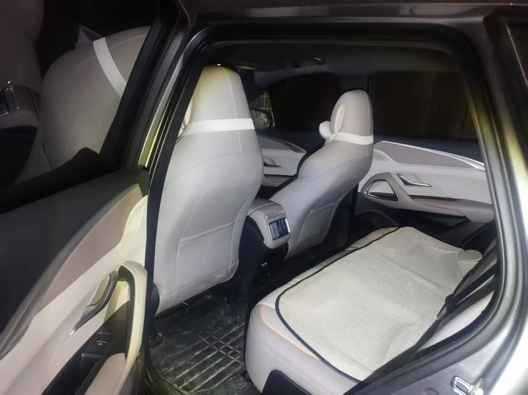 2024 BYD SONG thumbnail 2