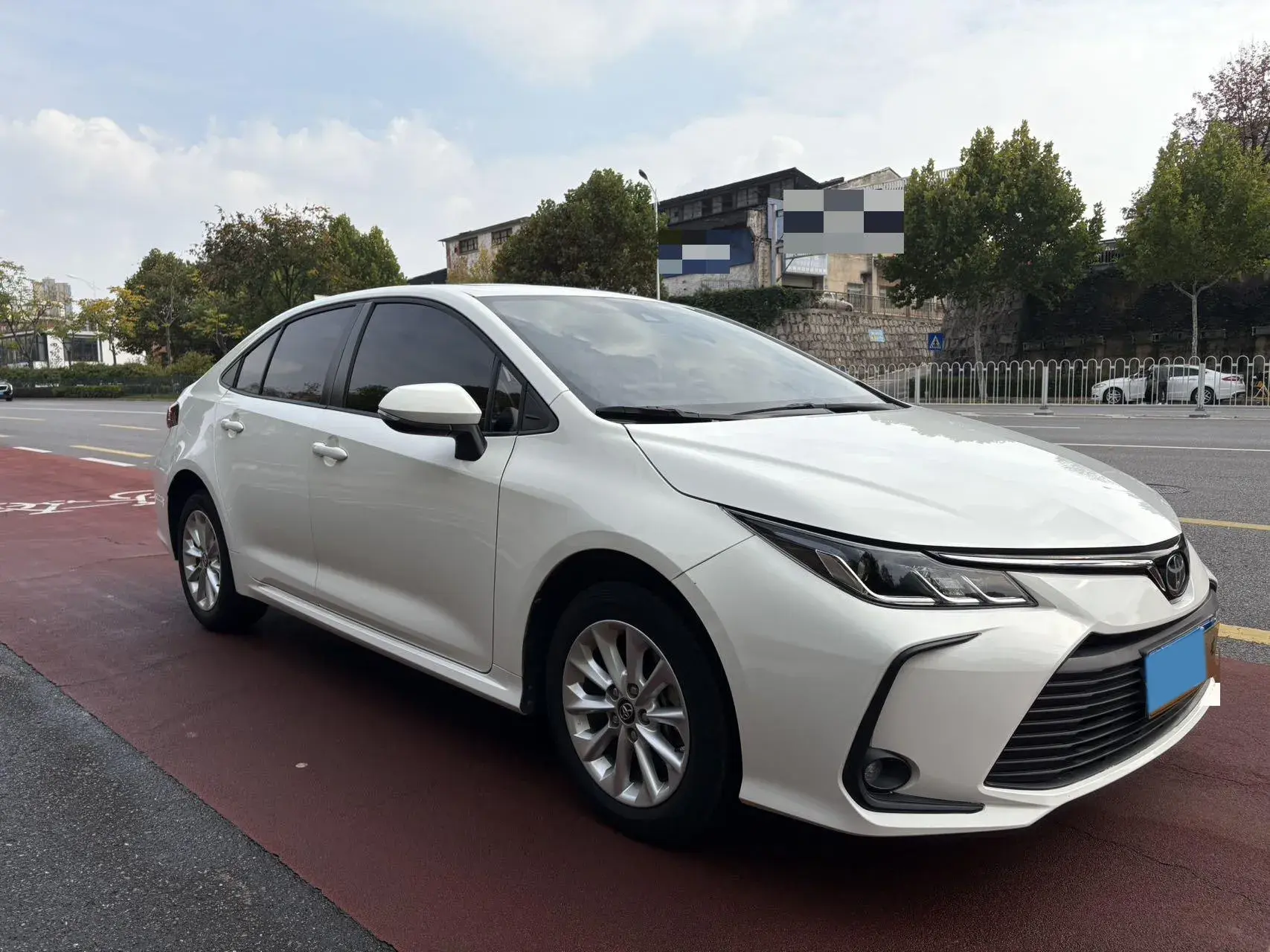 2021 TOYOTA COROLLA thumbnail 3