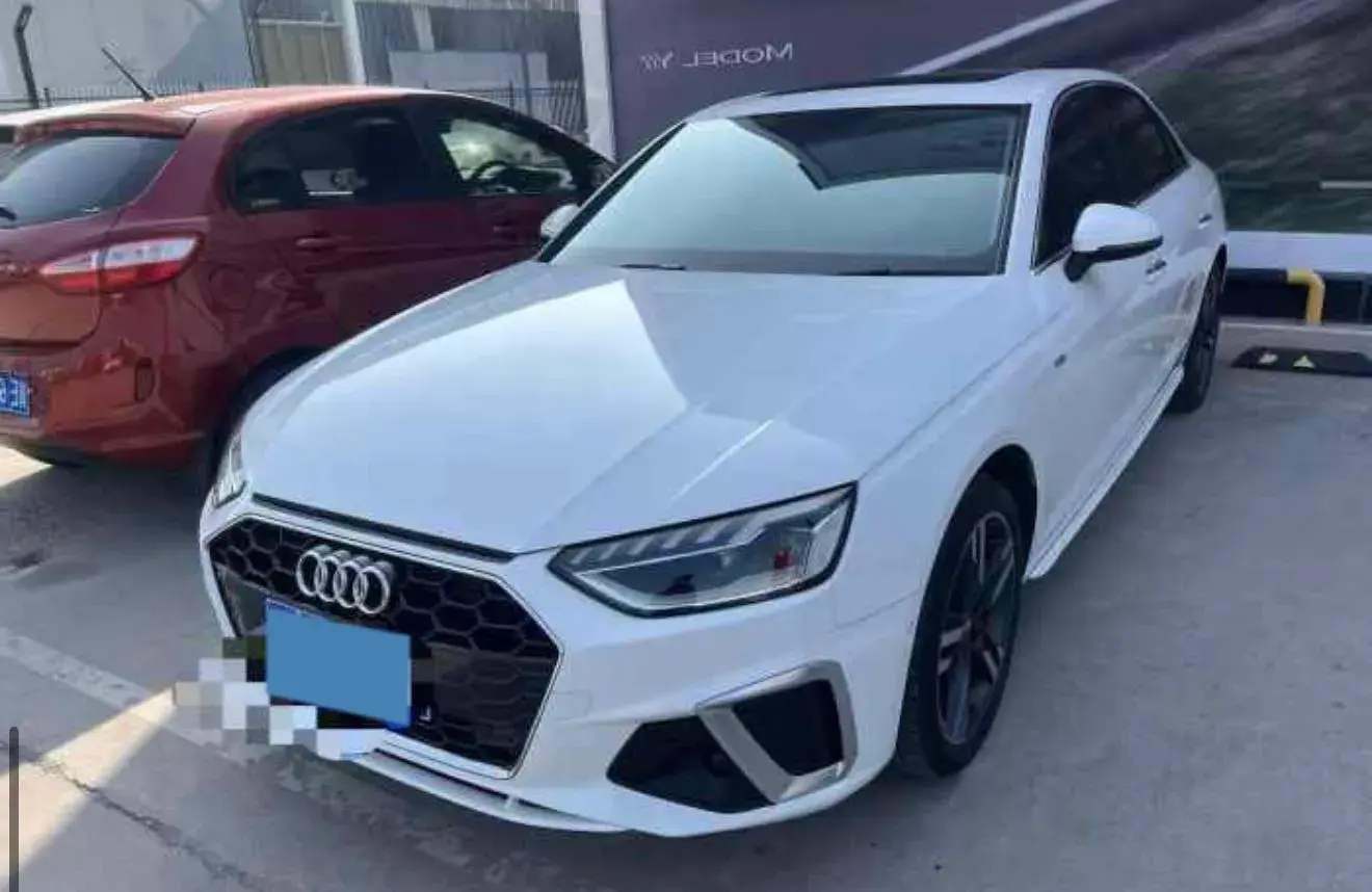 2020 AUDI A4L view 1