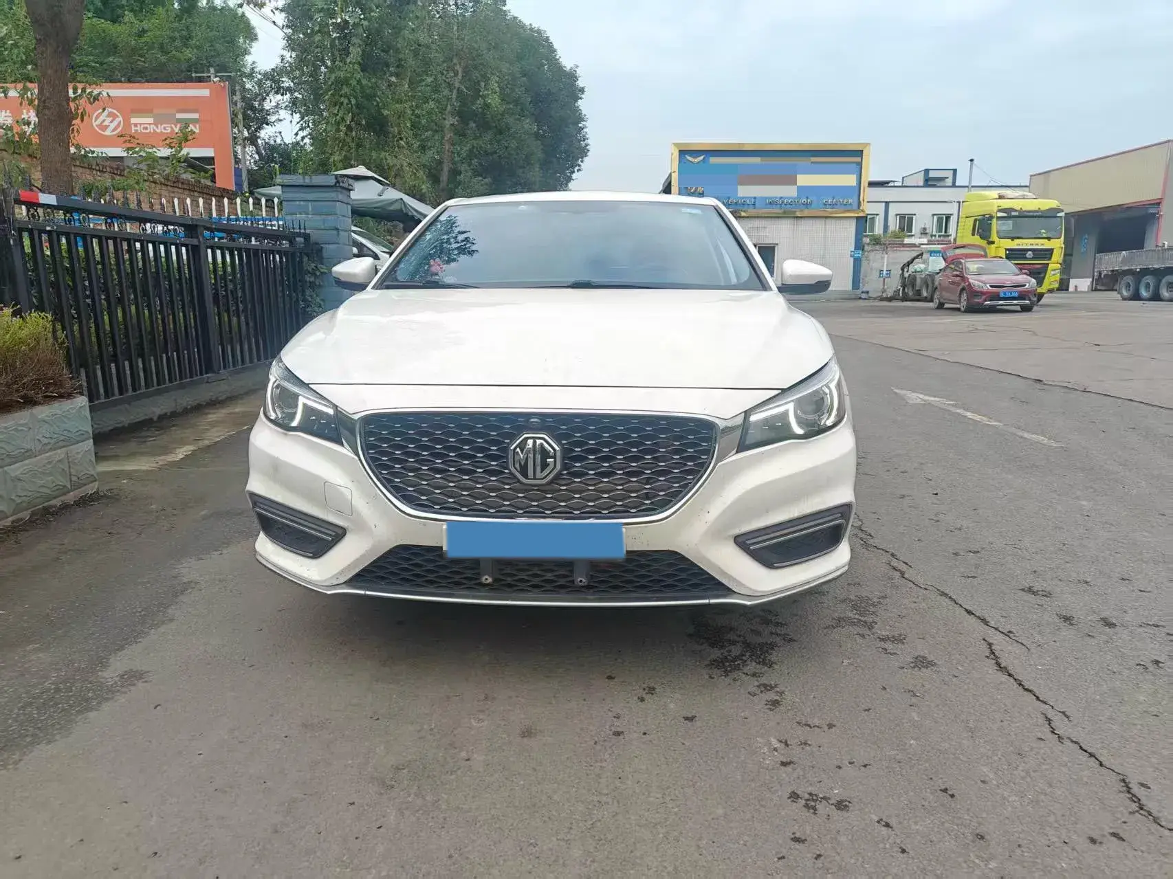 2017 MG MG6 thumbnail 2