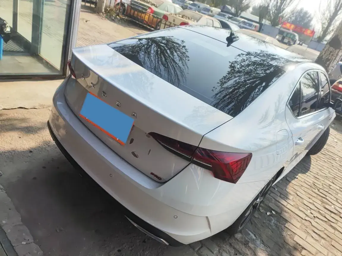 2022 SKODA OCTAVIA thumbnail 2