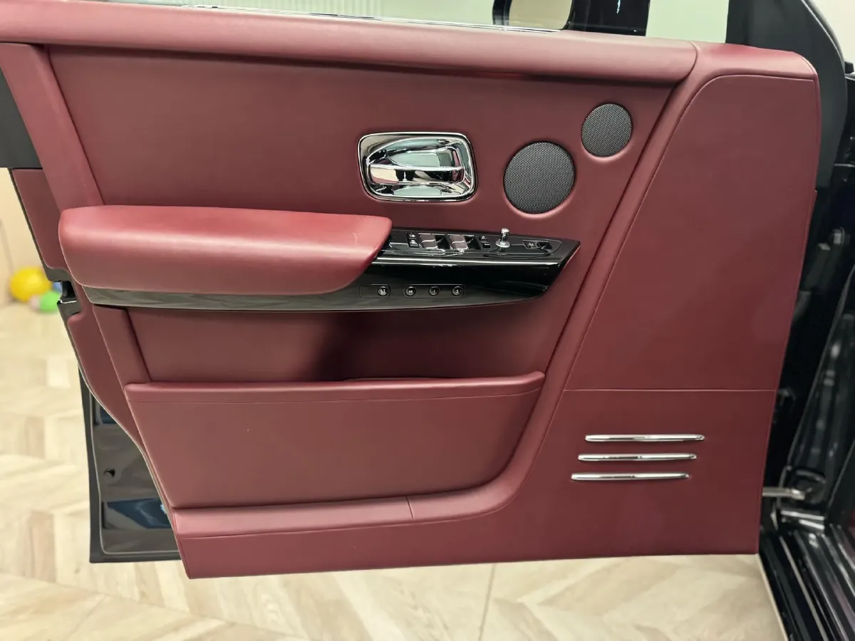 2018 Rolls-Royce Phantom 6.7T 571HP V12 8AT,autocango,china used car exporter,china ev exporter,chinese used car exporter,chinese used ev exporter