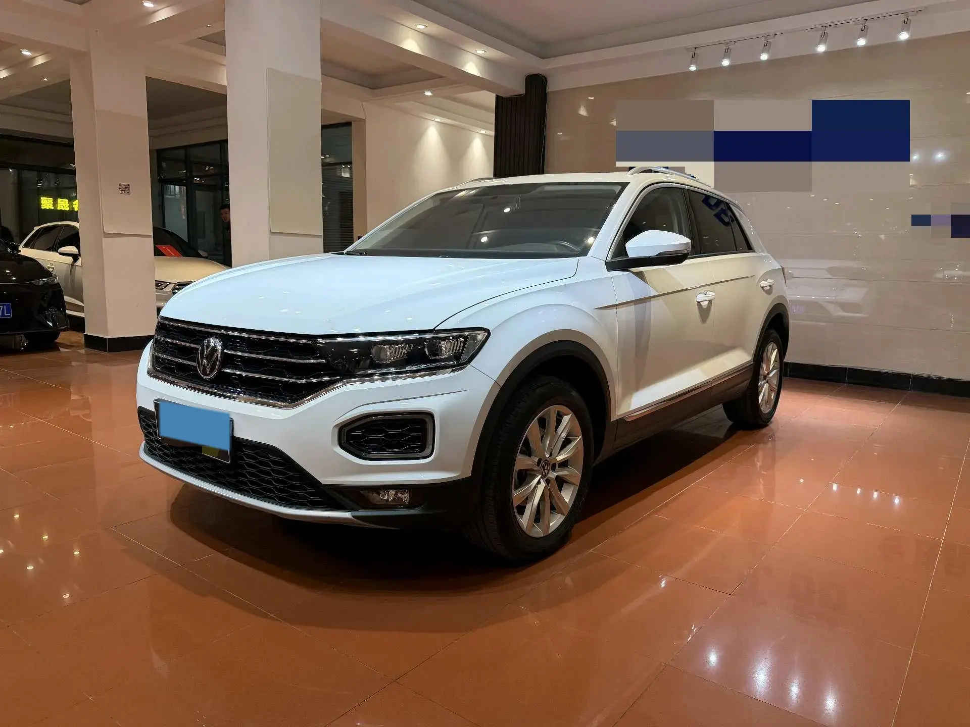 2021 VOLKSWAGEN T-ROC view 1