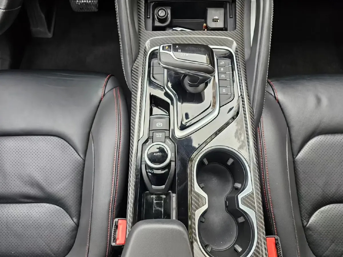 2021 MAXUS D90 Pro 2.0T 218HP L4 8AT,autocango,china used car exporter,china ev exporter,chinese used car exporter,chinese used ev exporter