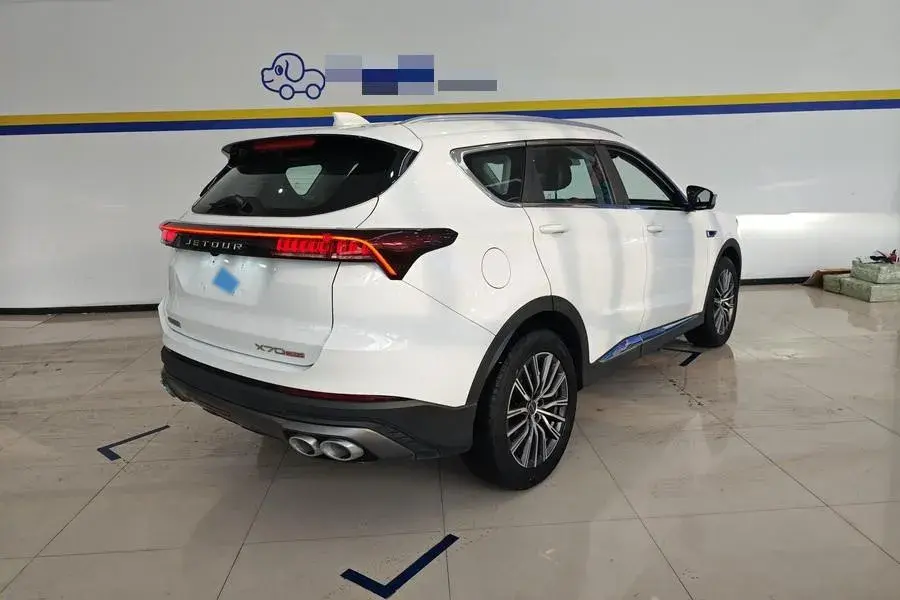 2023 JETOUR X70 thumbnail 2