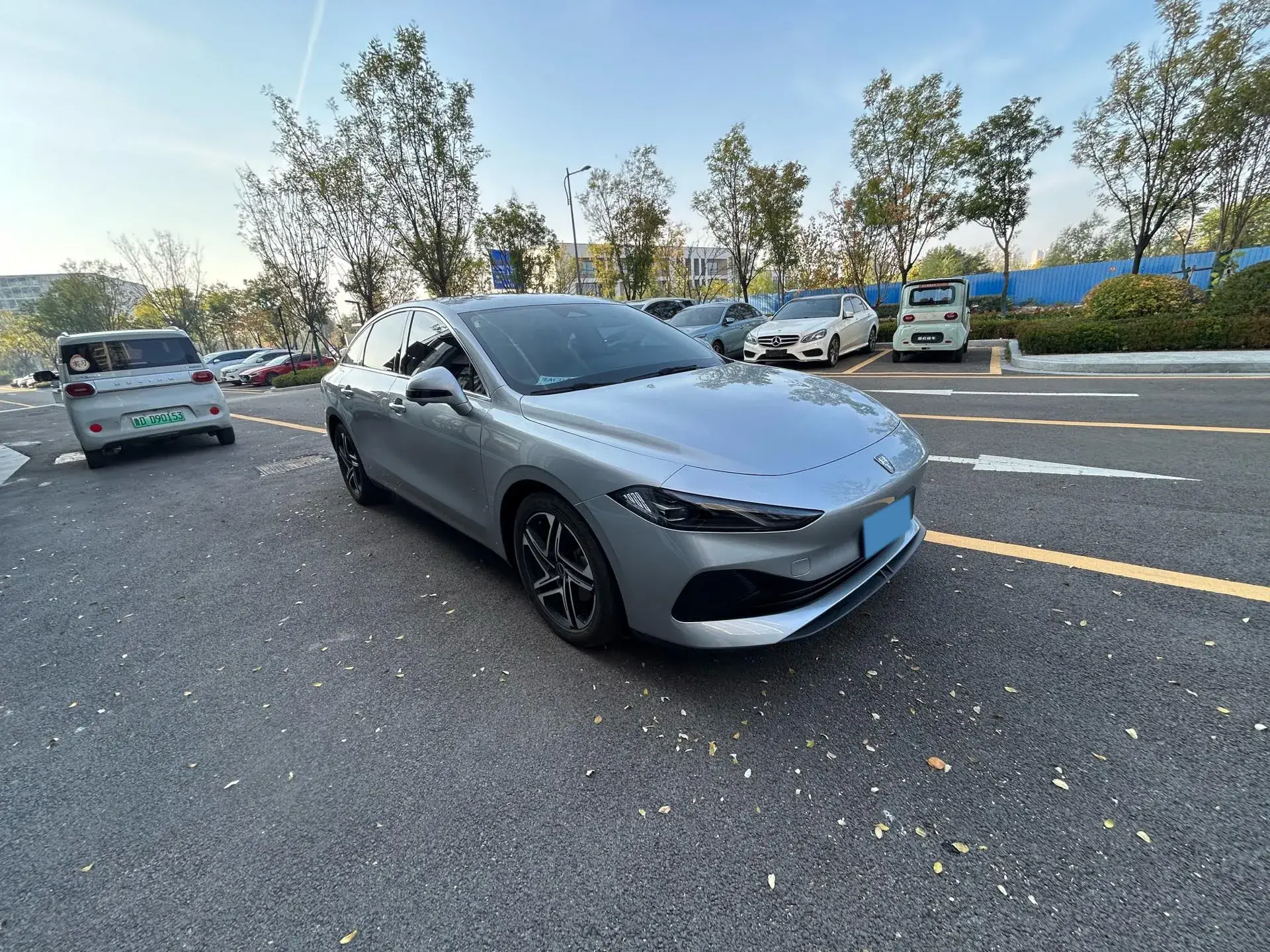 2023 ROEWE D7 thumbnail 3