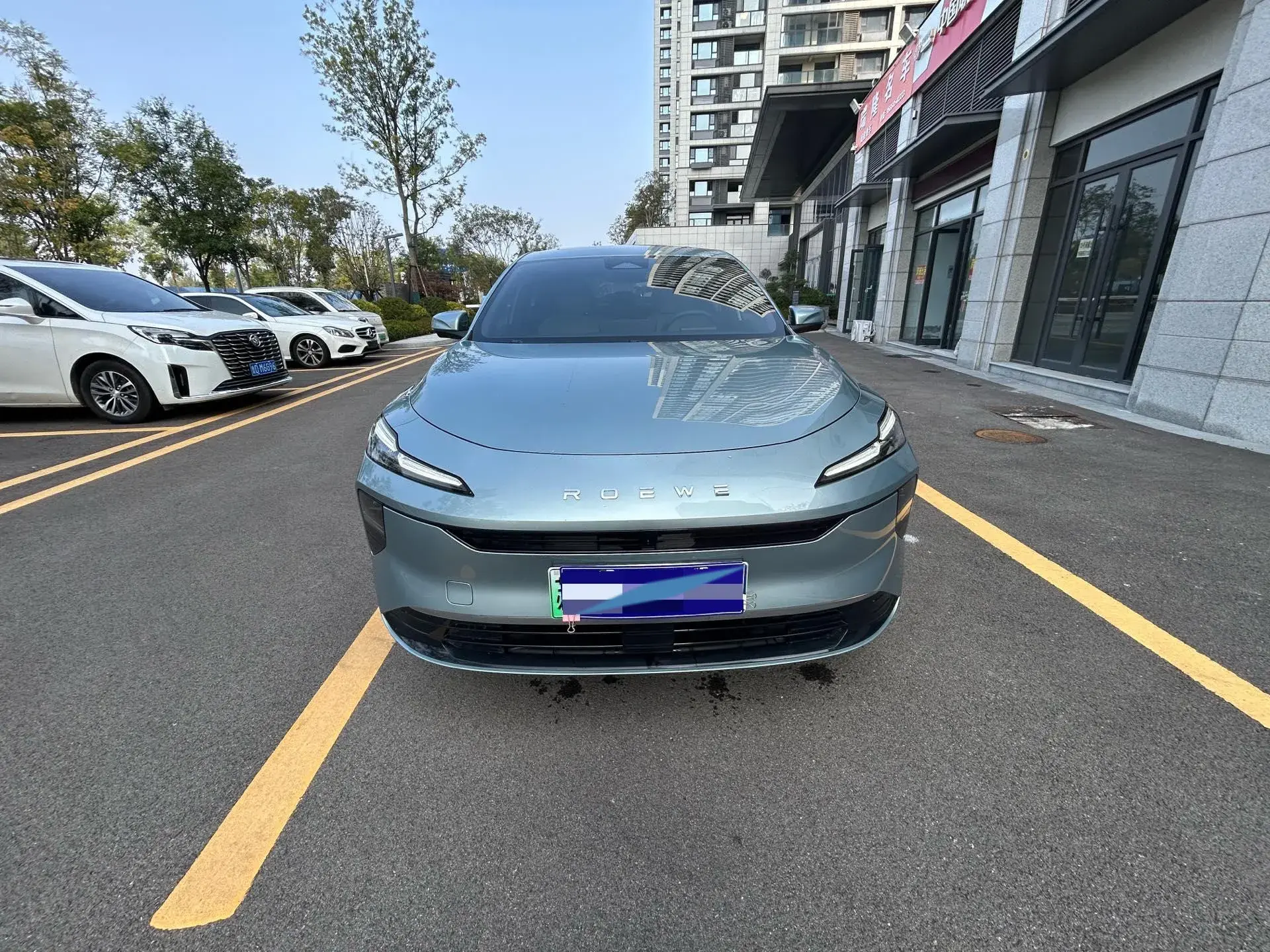 2025 ROEWE D6 thumbnail 2