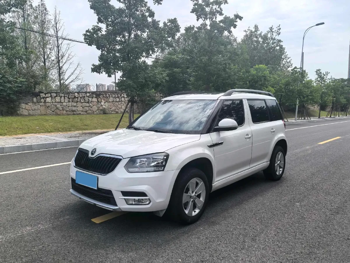 2016 Skoda Yeti 1.4T 150HP L4 7DCT,autocango,china used car exporter,china ev exporter,chinese used car exporter,chinese used ev exporter