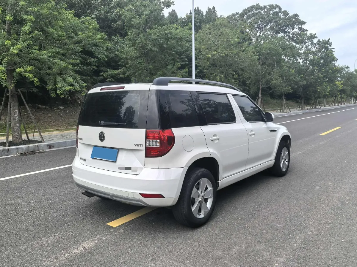 2016 Skoda Yeti 1.4T 150HP L4 7DCT,autocango,china used car exporter,china ev exporter,chinese used car exporter,chinese used ev exporter