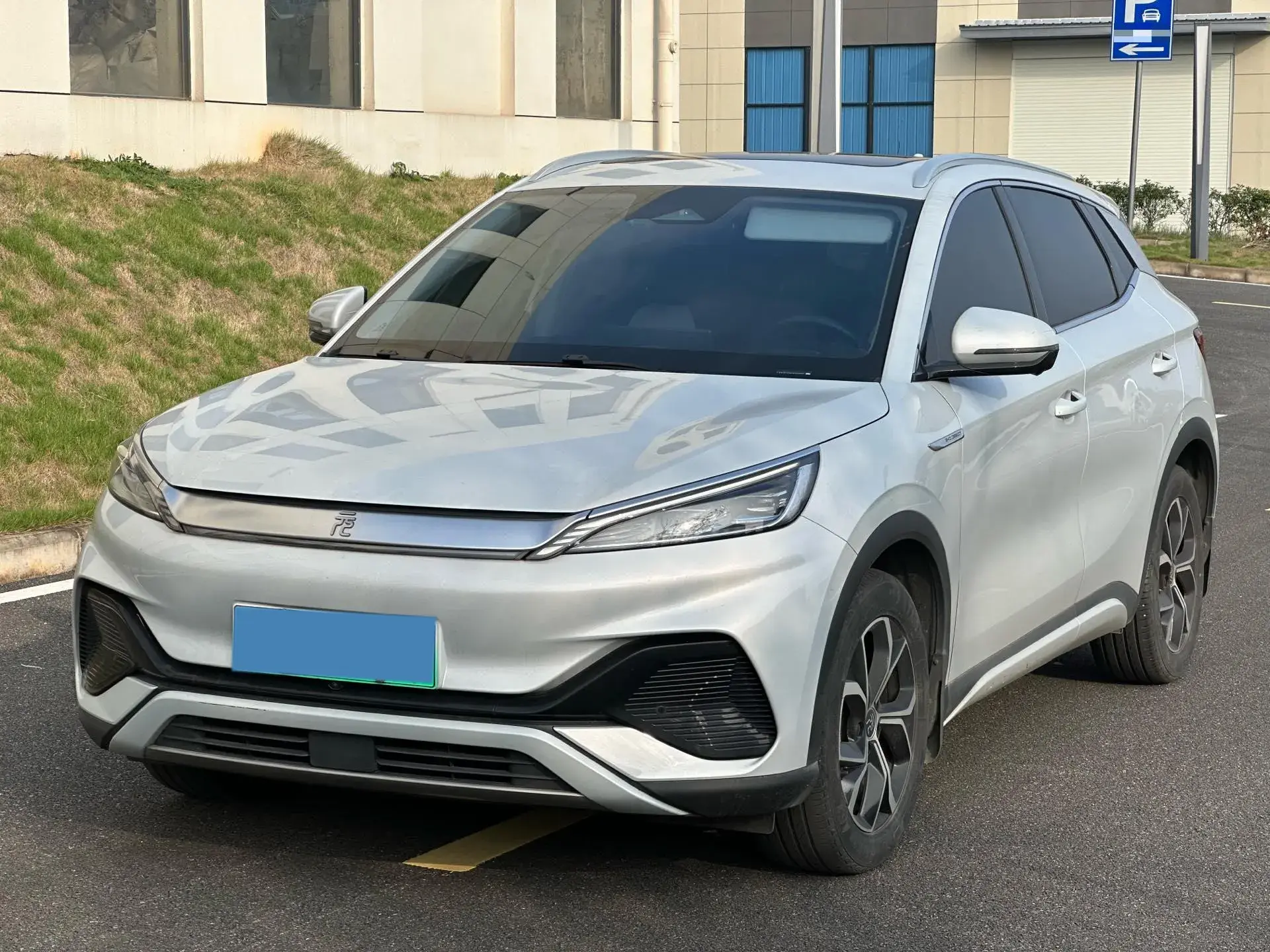 2022 BYD YUAN view 1