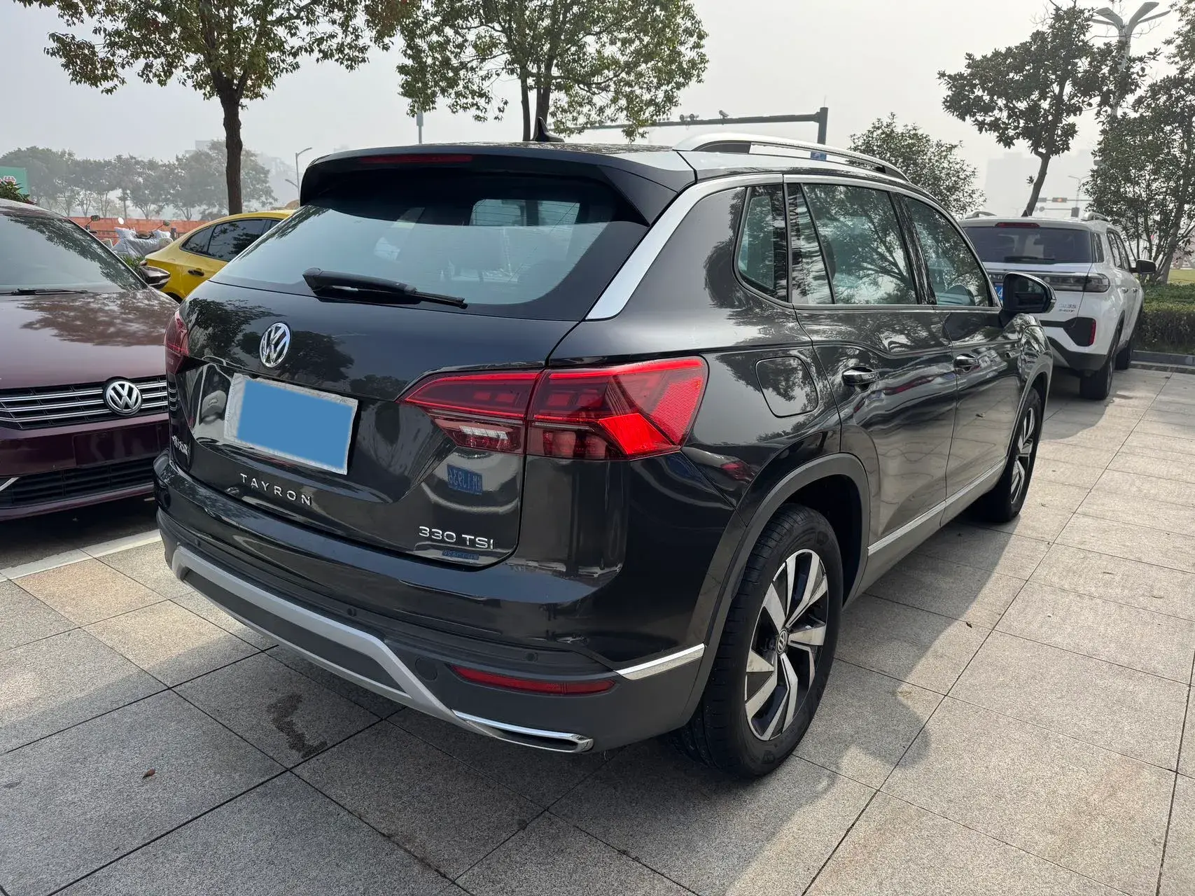 2020 VOLKSWAGEN TAYRON thumbnail 3