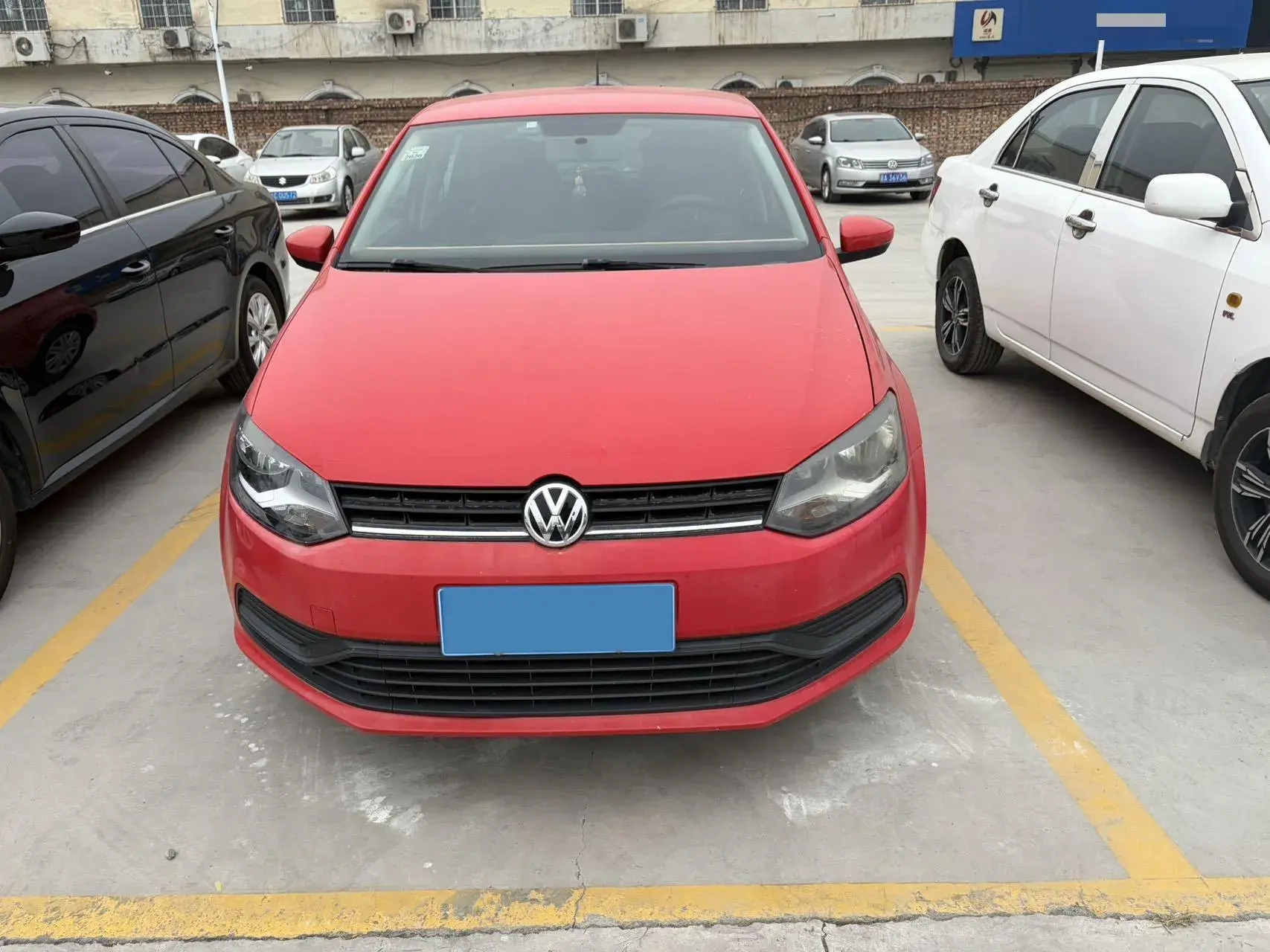 2016 VOLKSWAGEN POLO thumbnail 3
