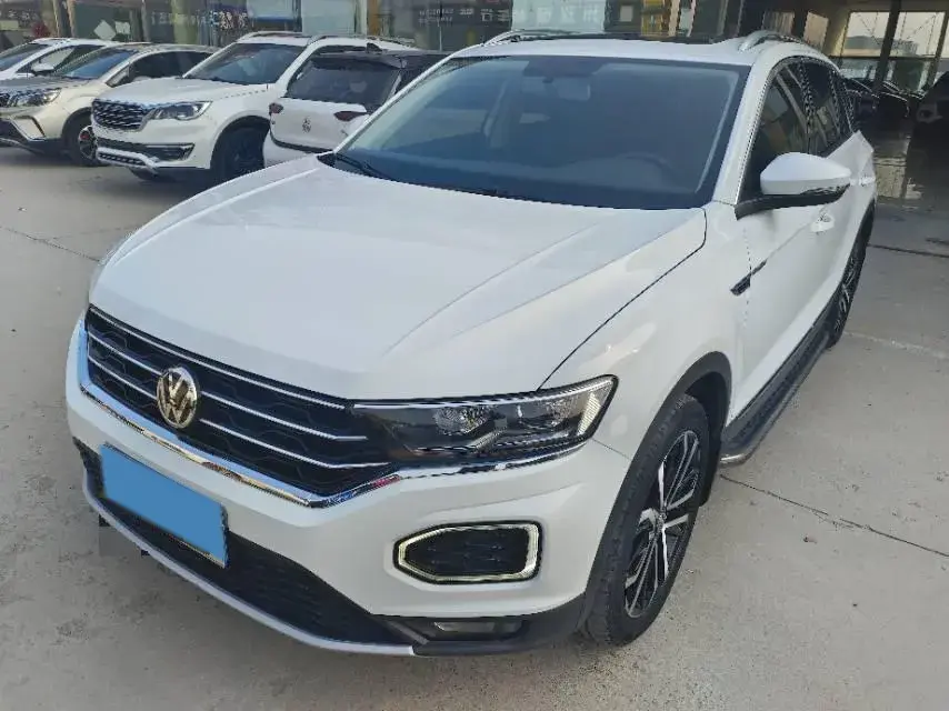 2020 VOLKSWAGEN T-ROC view 1