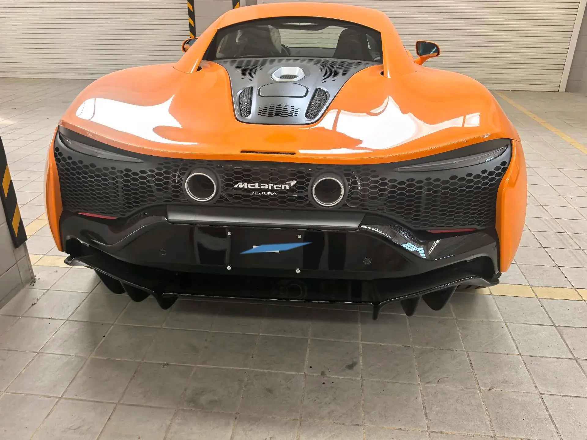 2023 MCLAREN ARTURA thumbnail 4