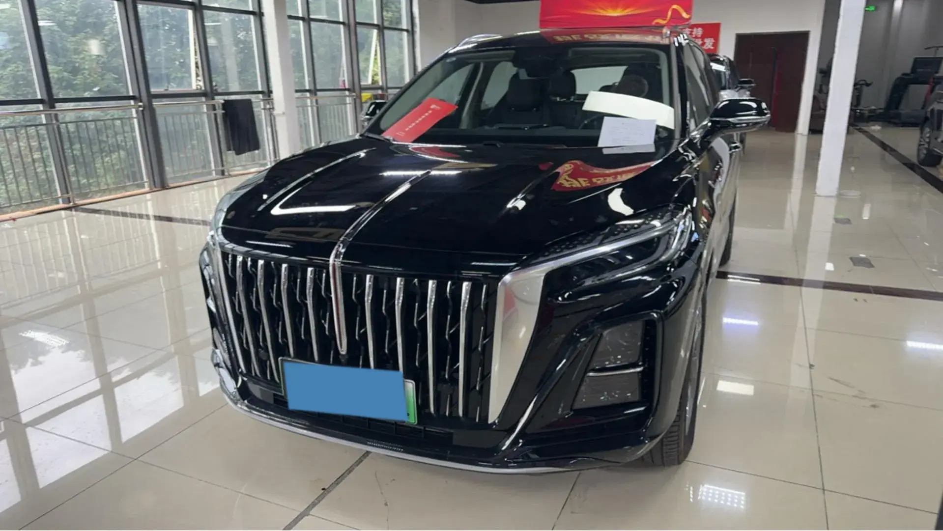 2024 HONGQI HS3 view 1
