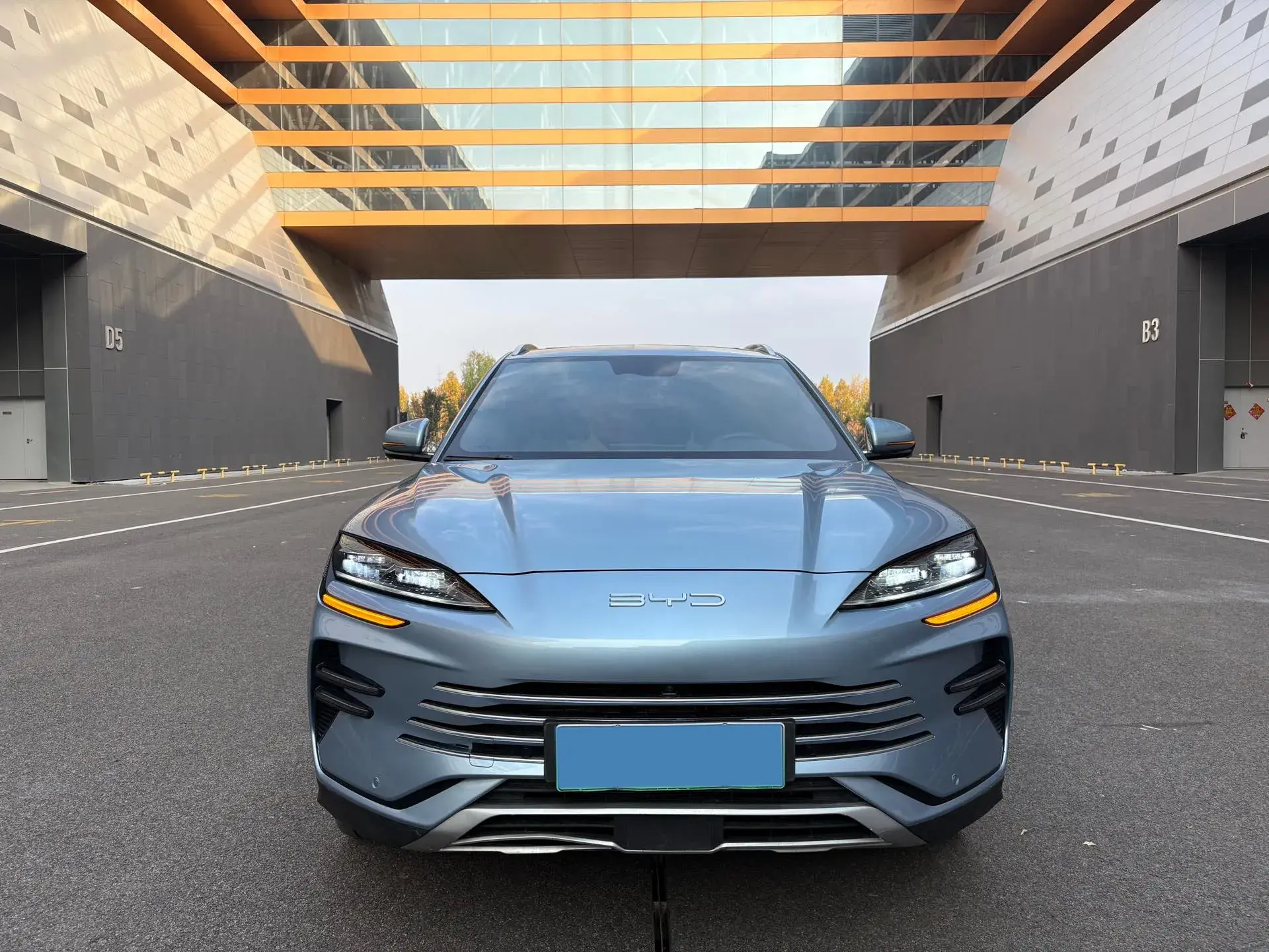 2024 BYD SONG thumbnail 2