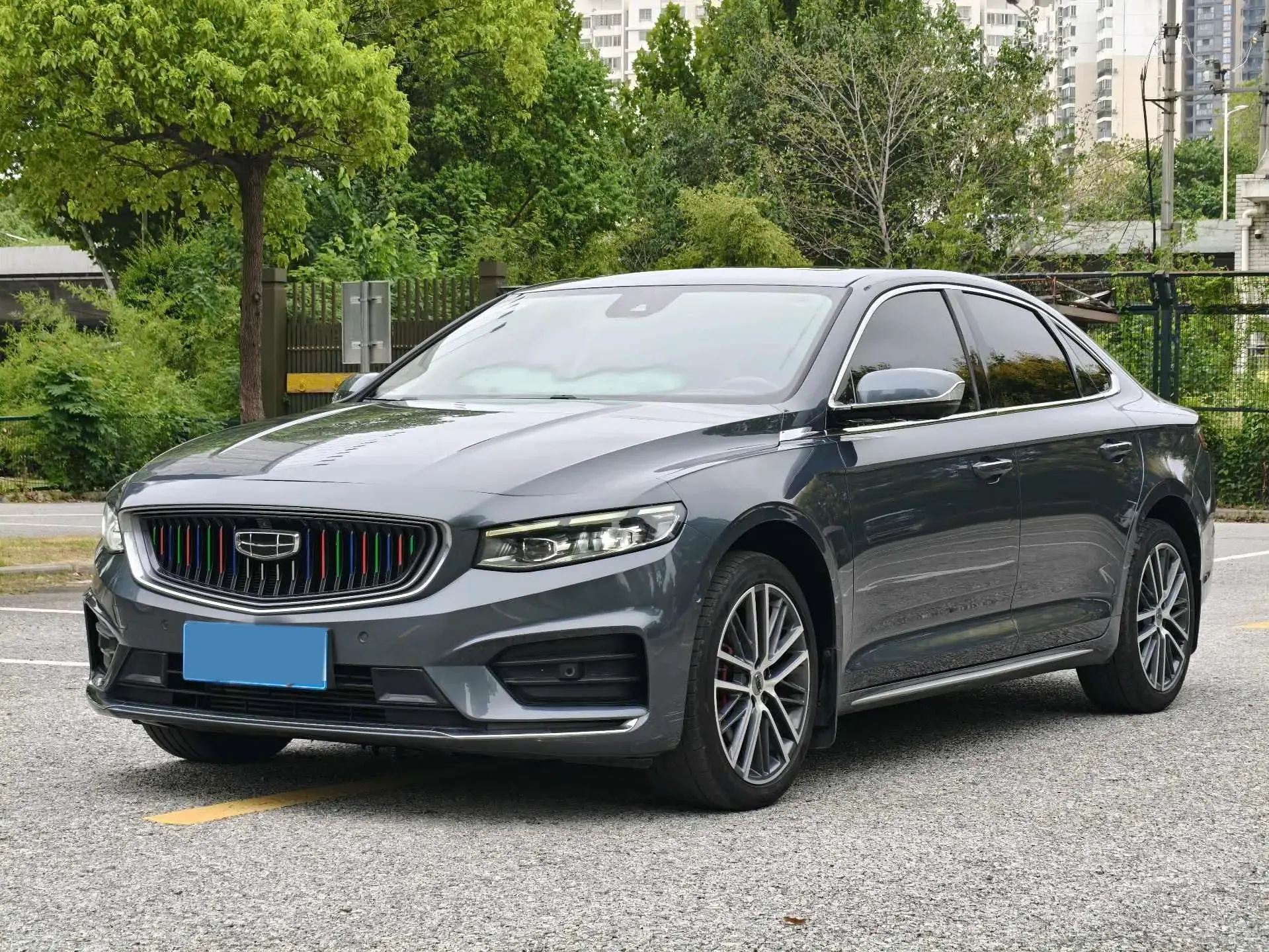 2020 GEELY OKAVANGO view 1