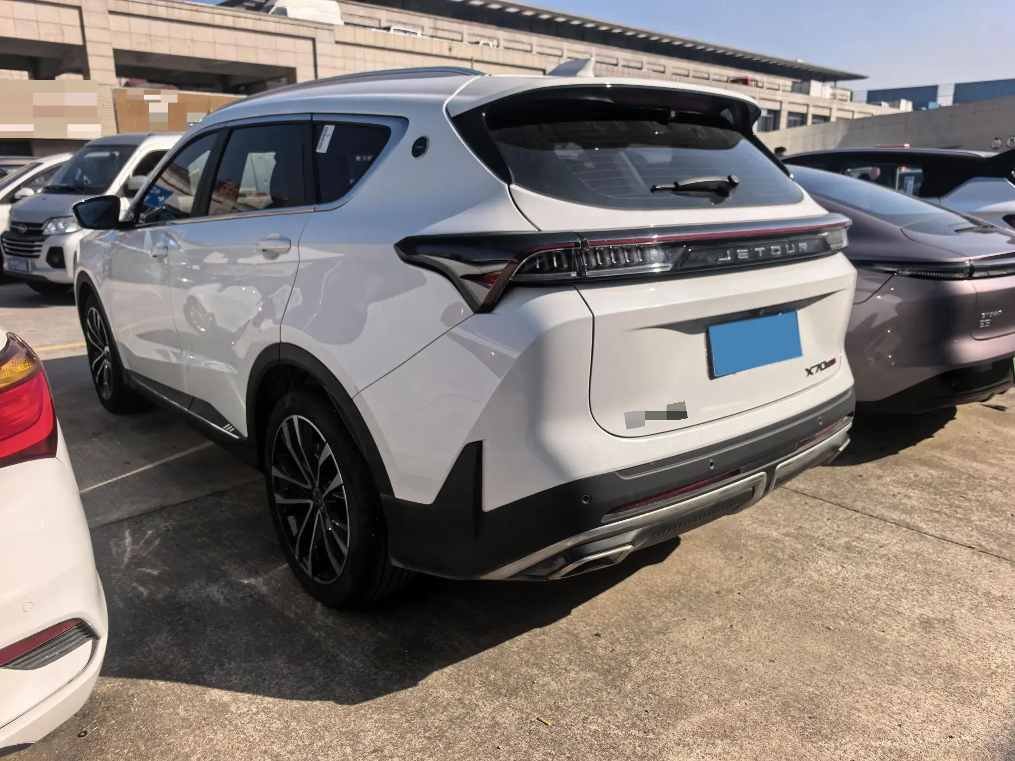 2025 JETOUR X70 thumbnail 3