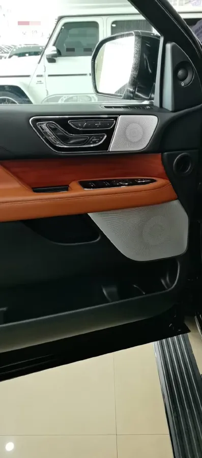 2018 Lincoln Navigator 3.5T 415HP V6 10AT,autocango,china used car exporter,china ev exporter,chinese used car exporter,chinese used ev exporter