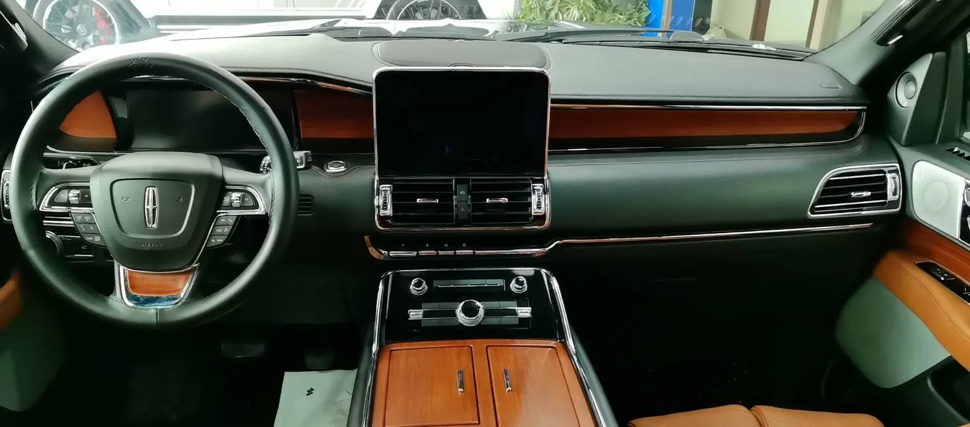 2018 Lincoln Navigator 3.5T 415HP V6 10AT,autocango,china used car exporter,china ev exporter,chinese used car exporter,chinese used ev exporter