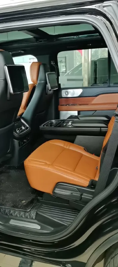 2018 Lincoln Navigator 3.5T 415HP V6 10AT,autocango,china used car exporter,china ev exporter,chinese used car exporter,chinese used ev exporter