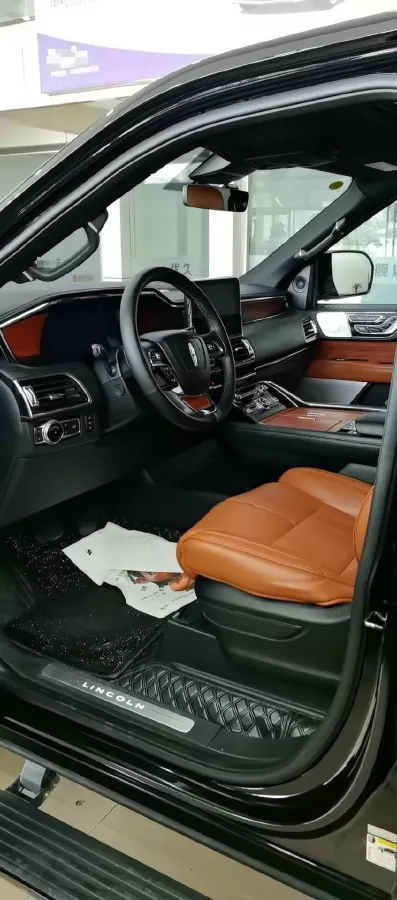 2018 Lincoln Navigator 3.5T 415HP V6 10AT,autocango,china used car exporter,china ev exporter,chinese used car exporter,chinese used ev exporter