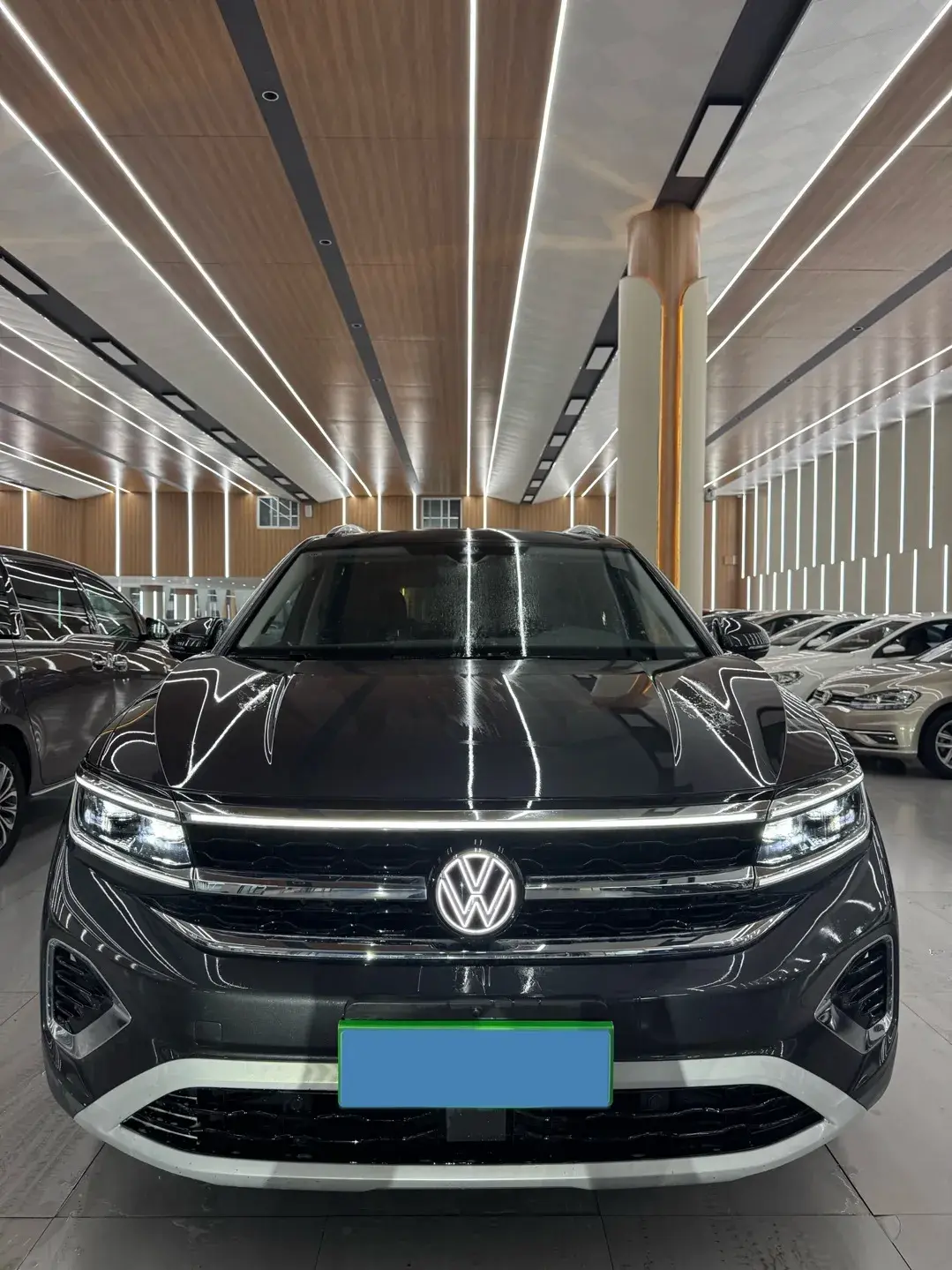 2023 VOLKSWAGEN TALAGON thumbnail 2