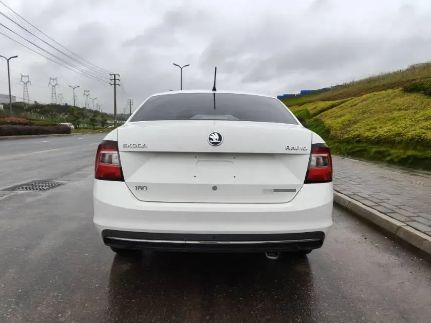 2018 Skoda Rapid 1.6L 110HP L4 6AT,autocango,china used car exporter,china ev exporter,chinese used car exporter,chinese used ev exporter