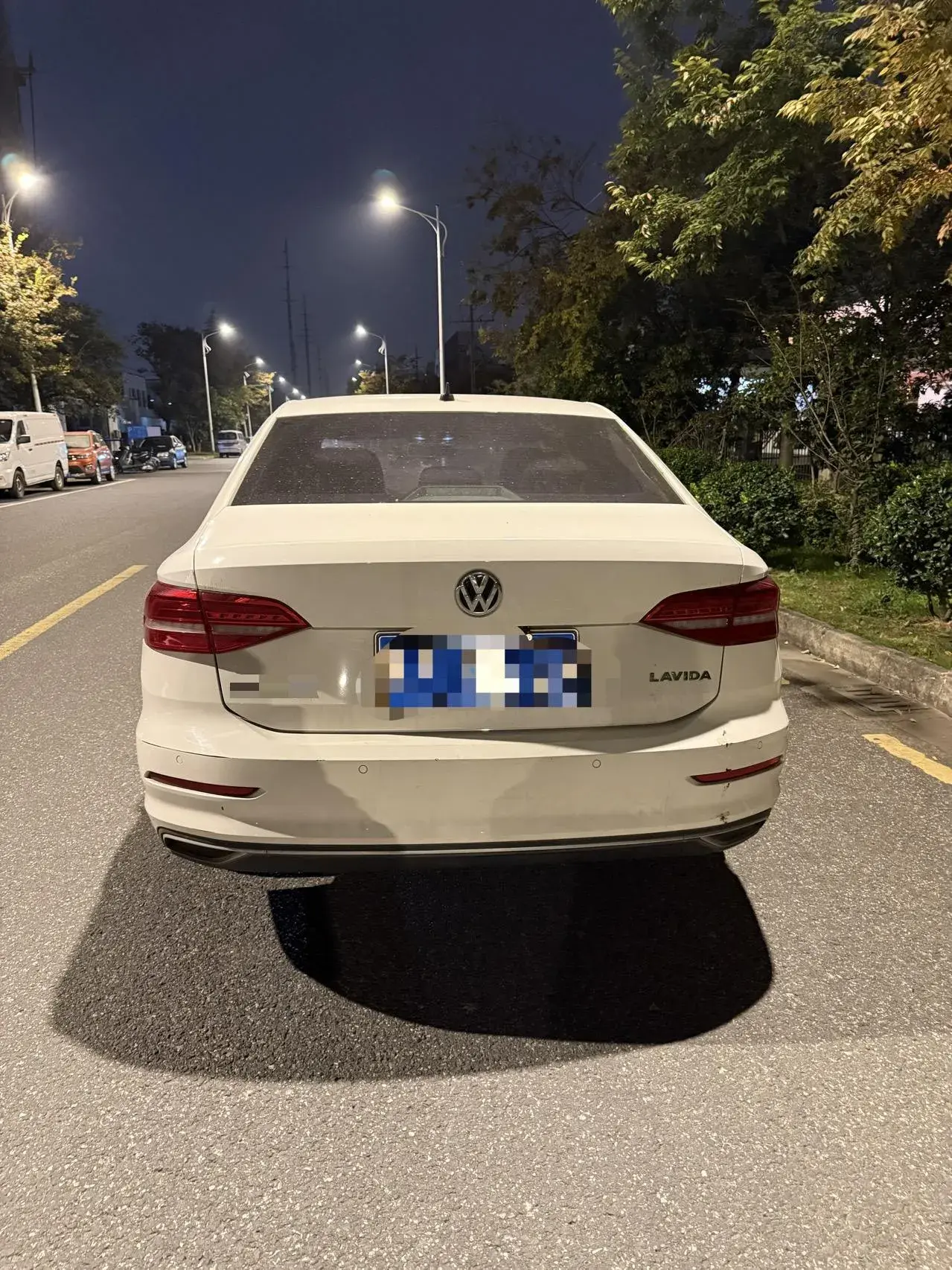 2018 VOLKSWAGEN LAVIDA thumbnail 4