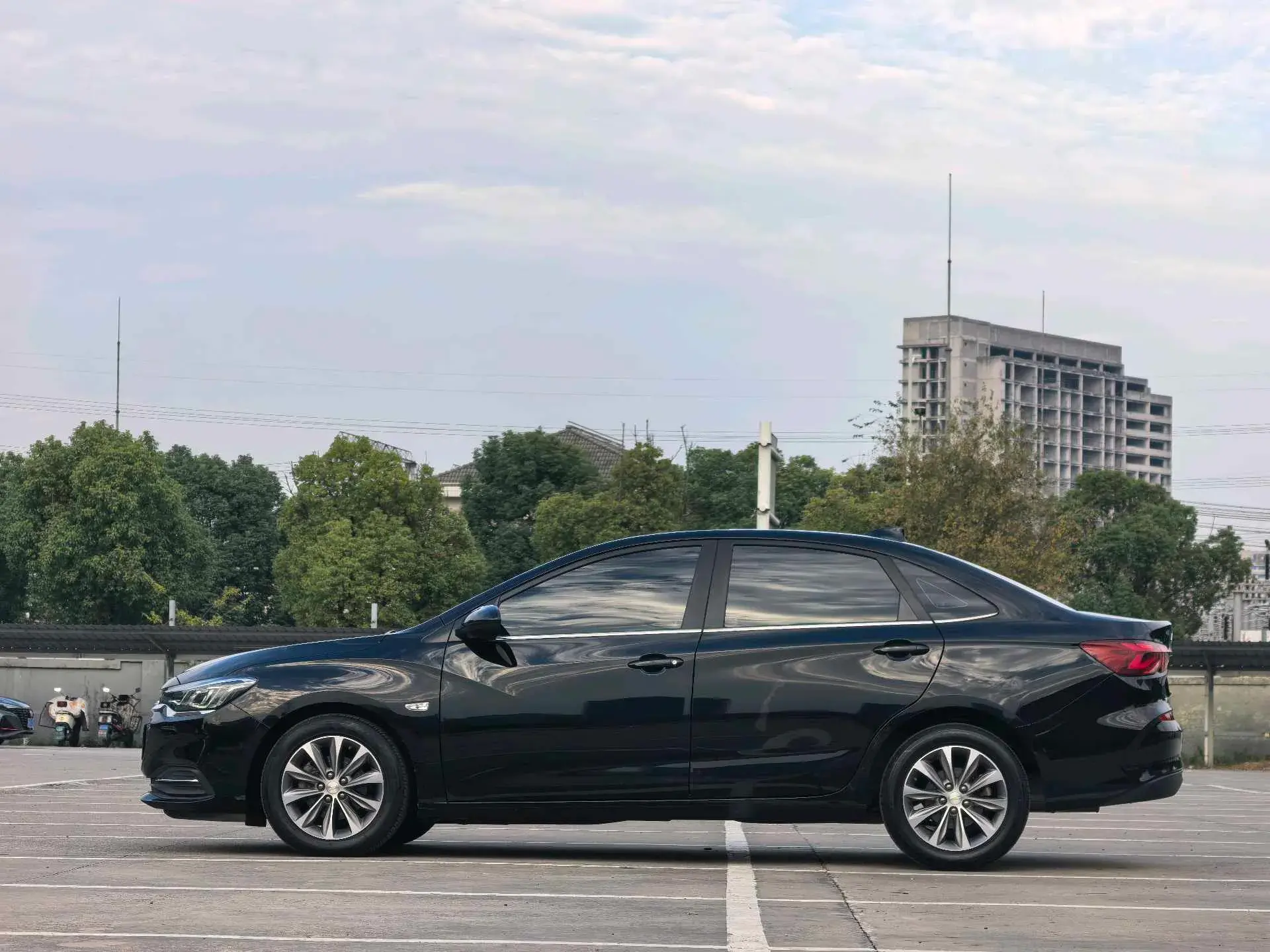 2020 CHEVROLET MONZA thumbnail 4