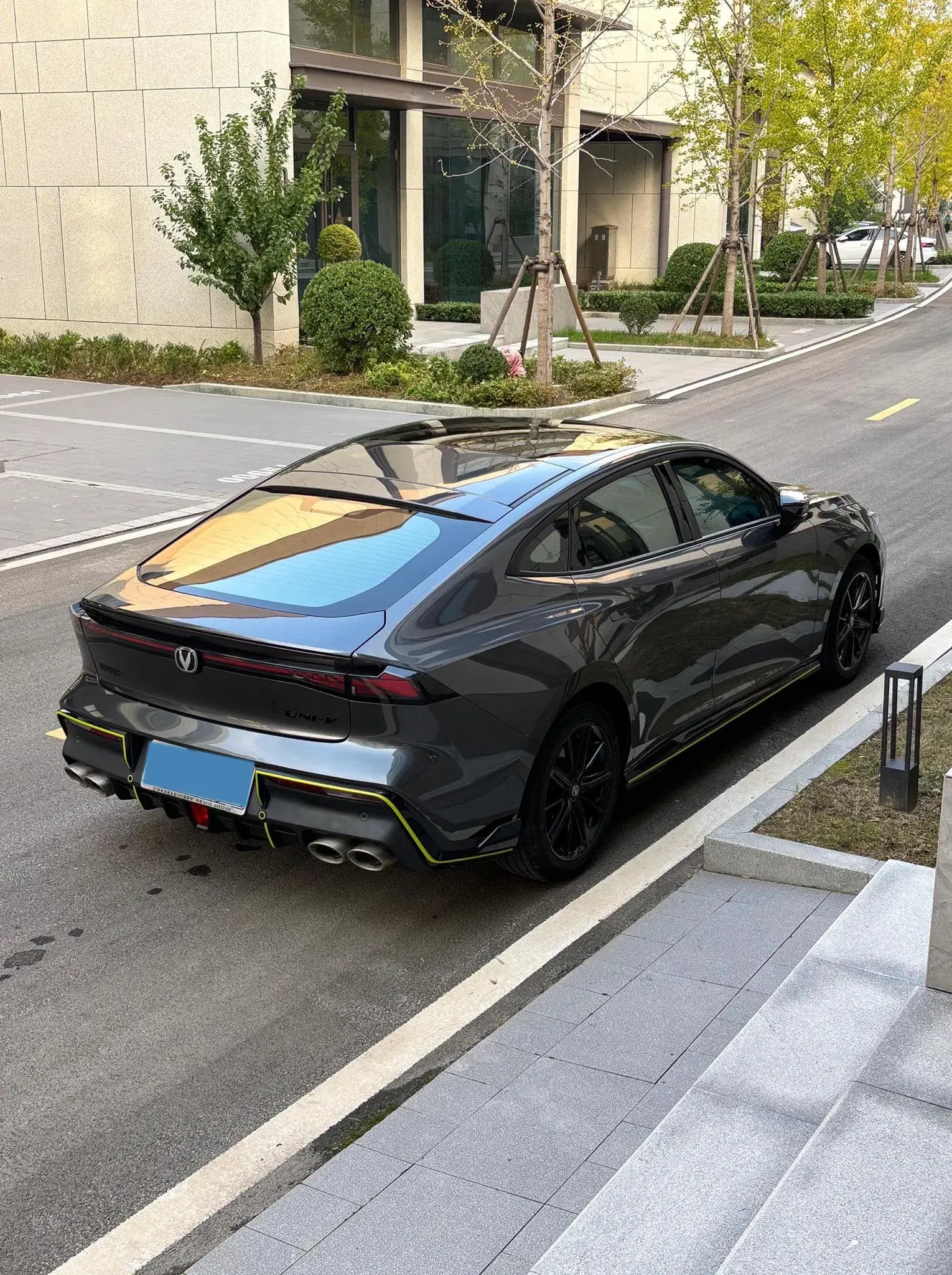 2022 CHANGAN UNI-V thumbnail 2