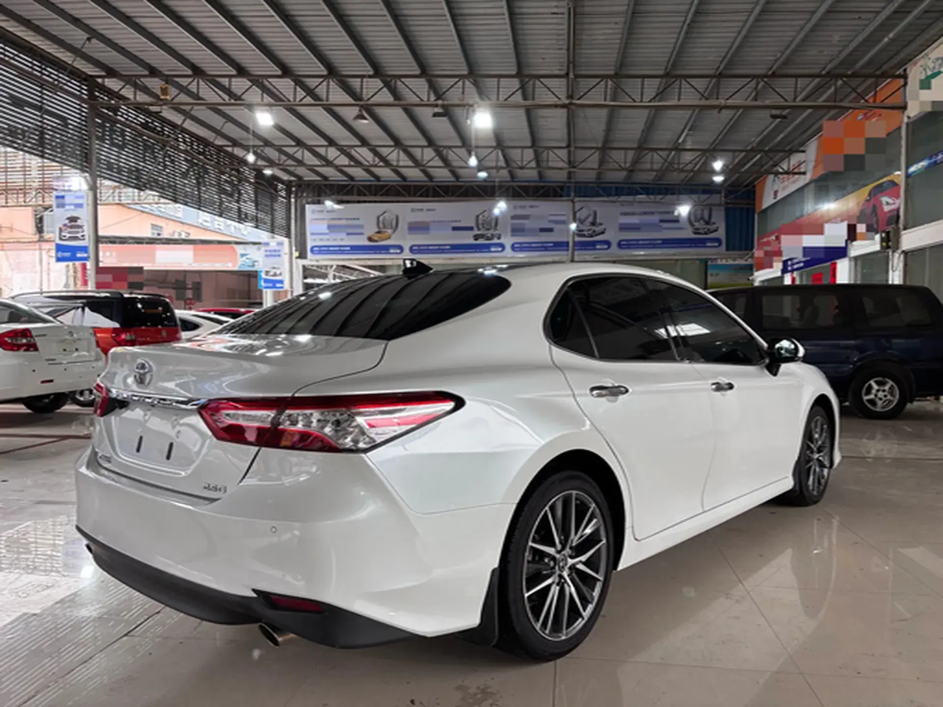 2021 TOYOTA CAMRY thumbnail 3