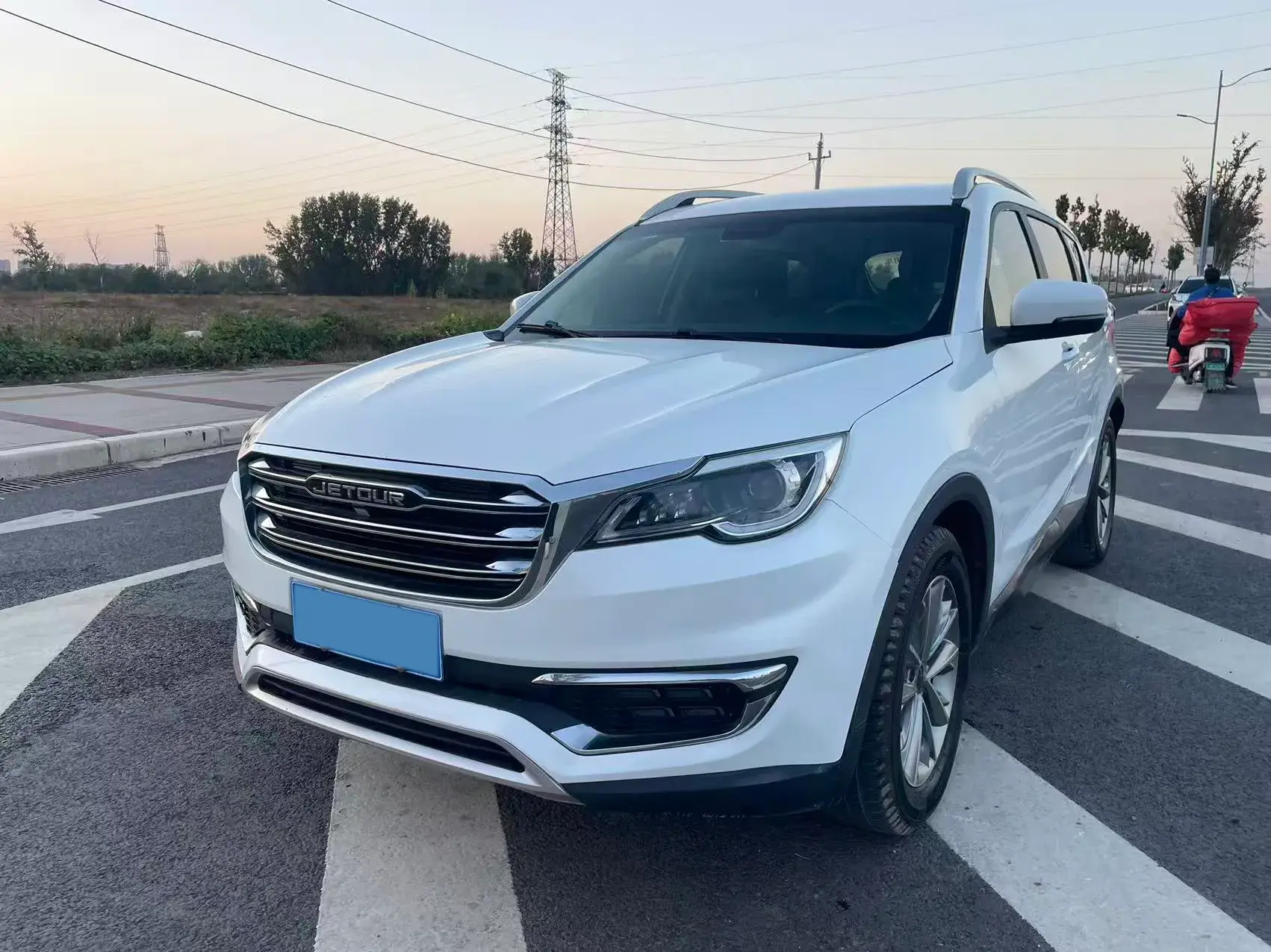 2018 JETOUR X70 view 1