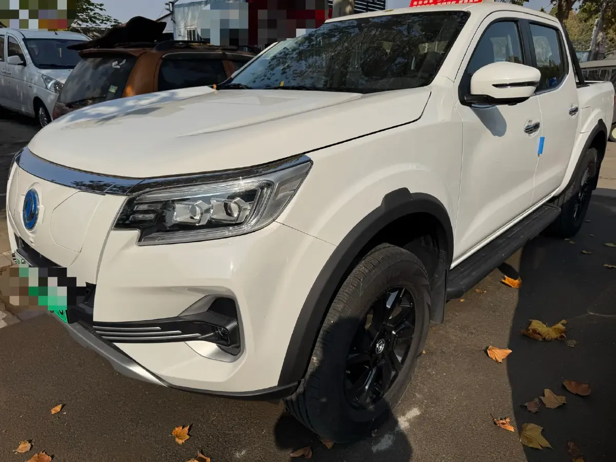 2025 Dongfeng RuiQi 7 BEV