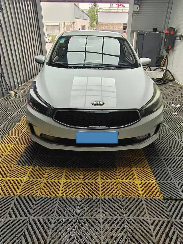 2016 KIA K3 thumbnail 2