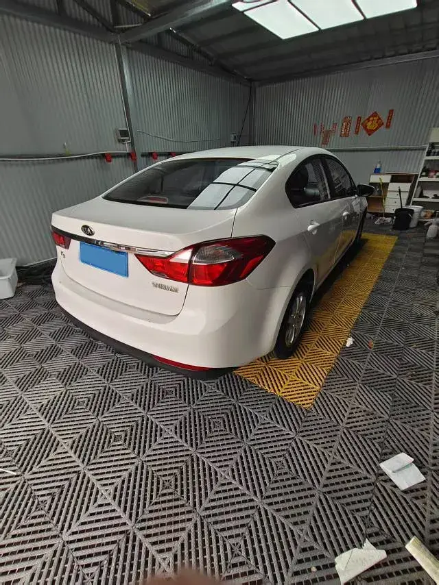 2016 KIA K3 thumbnail 4